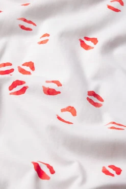 Lake Pima Long-Long Set In Kisses 9 Lake Pima Long-Long Set In Kisses -Sleepwear Shop LAKE ValentinesDay2023 Closeup Pima Kisses Final 2 a0c2810f 299d 40f4 91f7 b9cdedcb657e